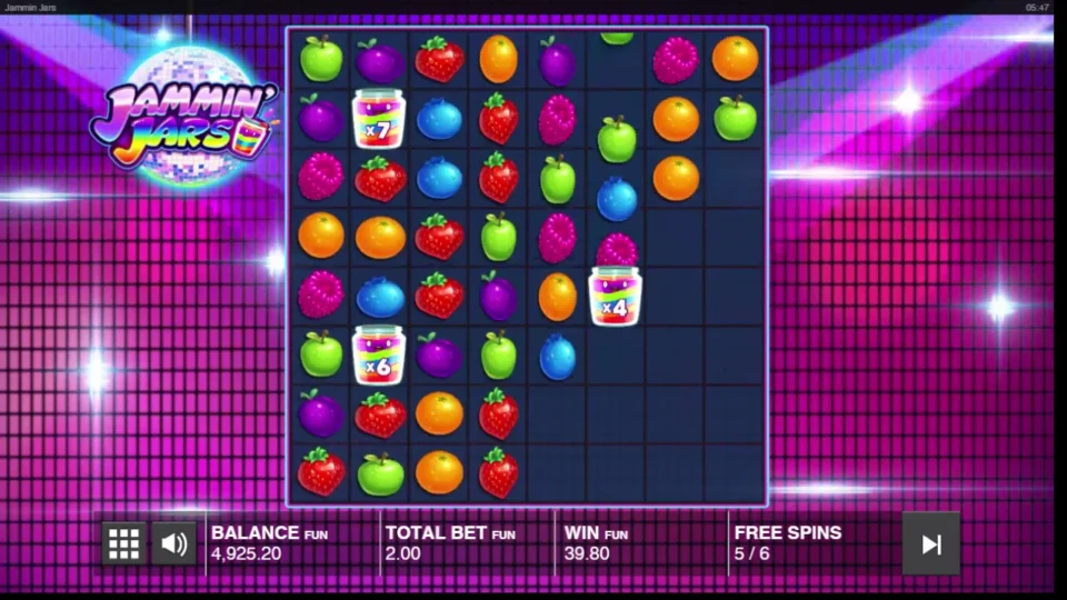Jammin' Jars: Jars at x7, x6 and x4 during free spin 5 of 6 with the win at 39.80