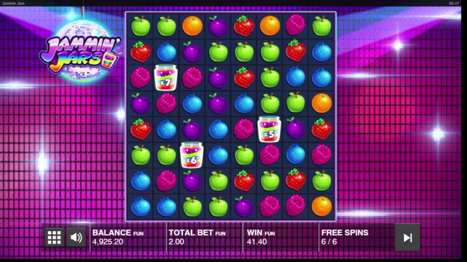 Jammin' Jars: Final bonus spin played with jars at x7, x6 and x5 held in place