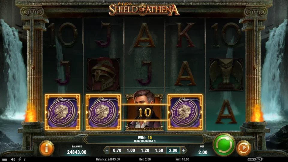 Rich Wilde and the Shield of Athena: Three medallions and a Rich Wilde Wild pay 10 on line 3