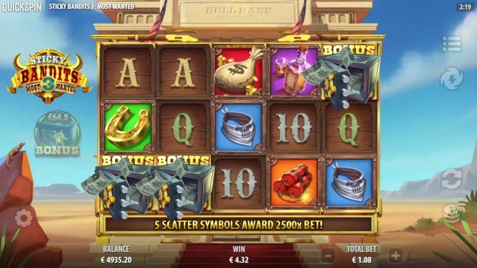 Sticky Bandits 3: Most Wanted: Three Bonus safes pay EUR 4.32 before the twelve free spins begin